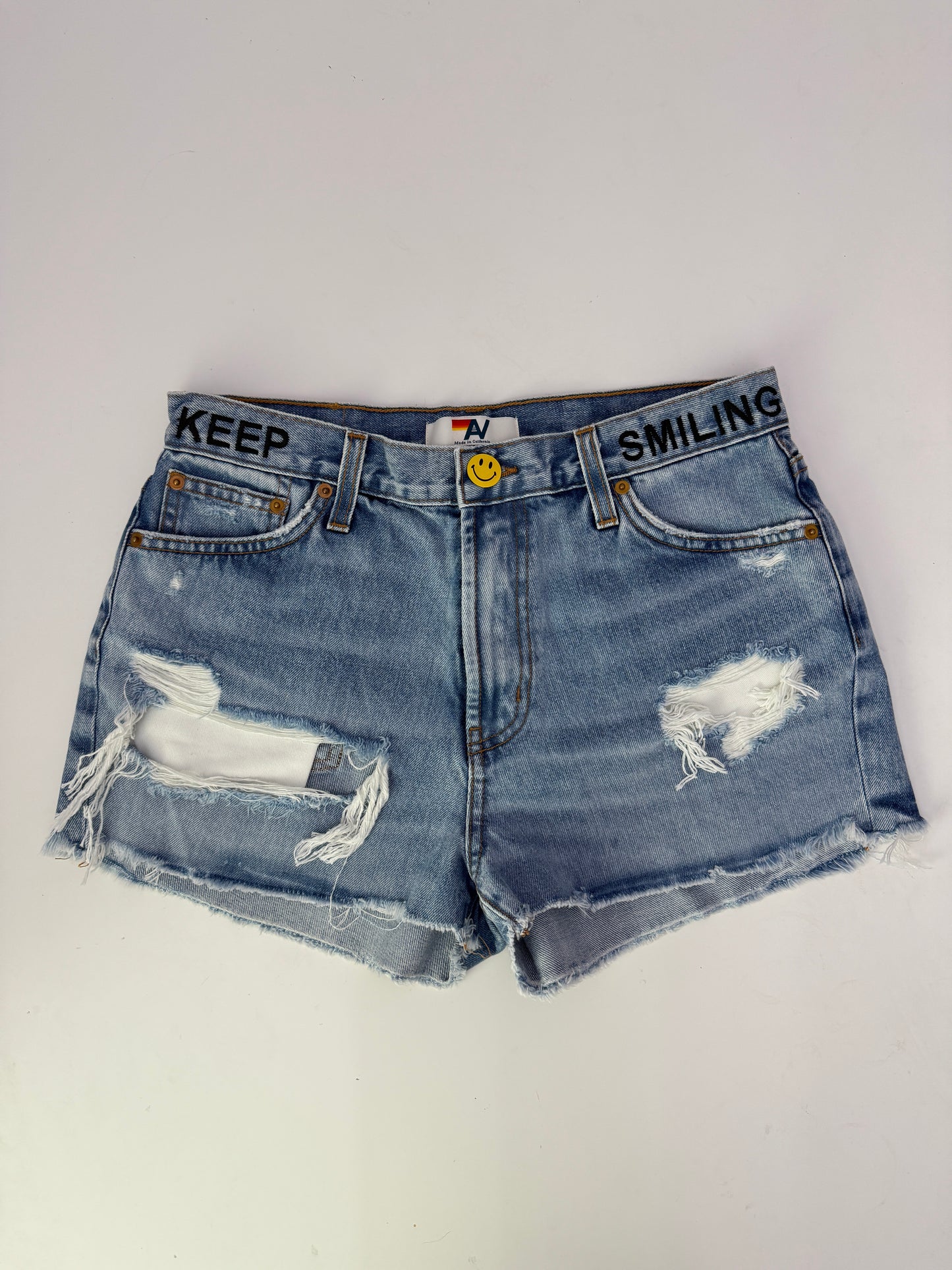 Aviator Nation mid rise rocker cowgirl keep smiling denim shorts (size 29)