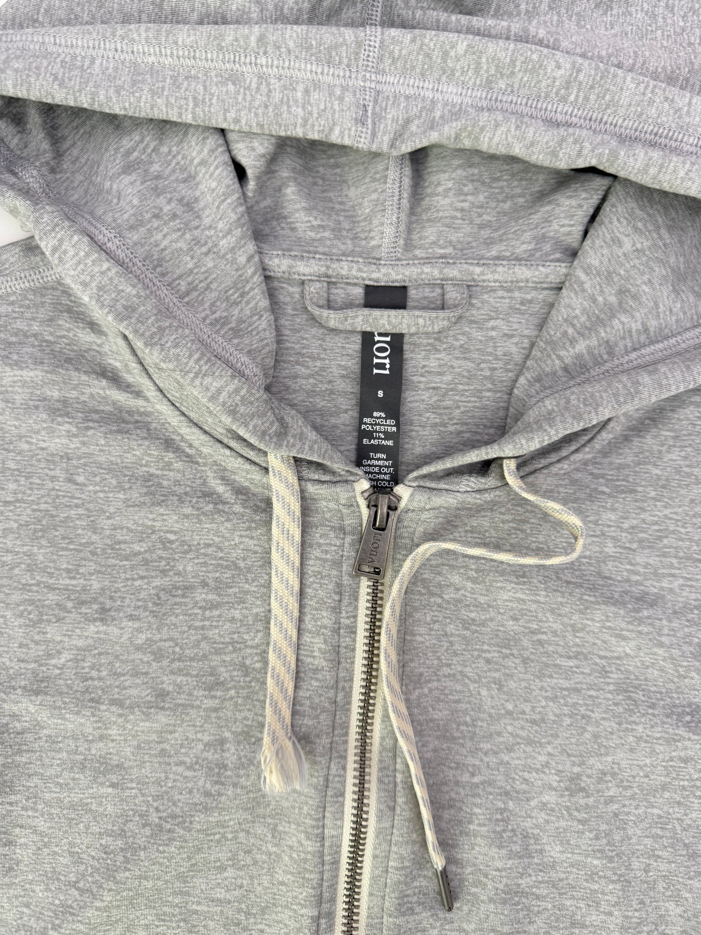 vuori halo performance grey zip up hoodie (size small)