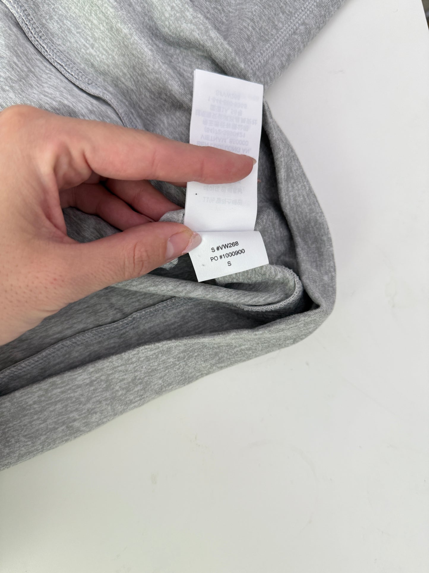 vuori halo performance grey zip up hoodie (size small)