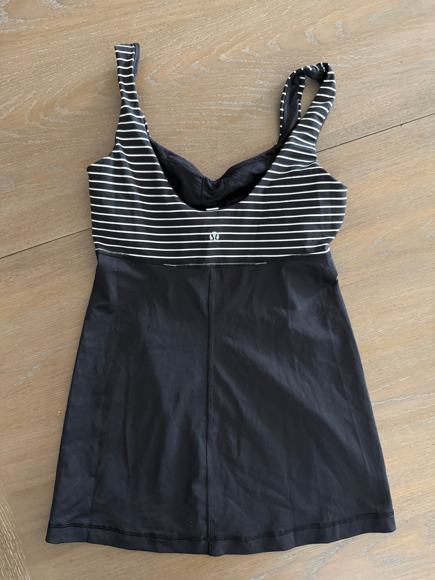 lululemon striped tank top with sports bra (size 6)