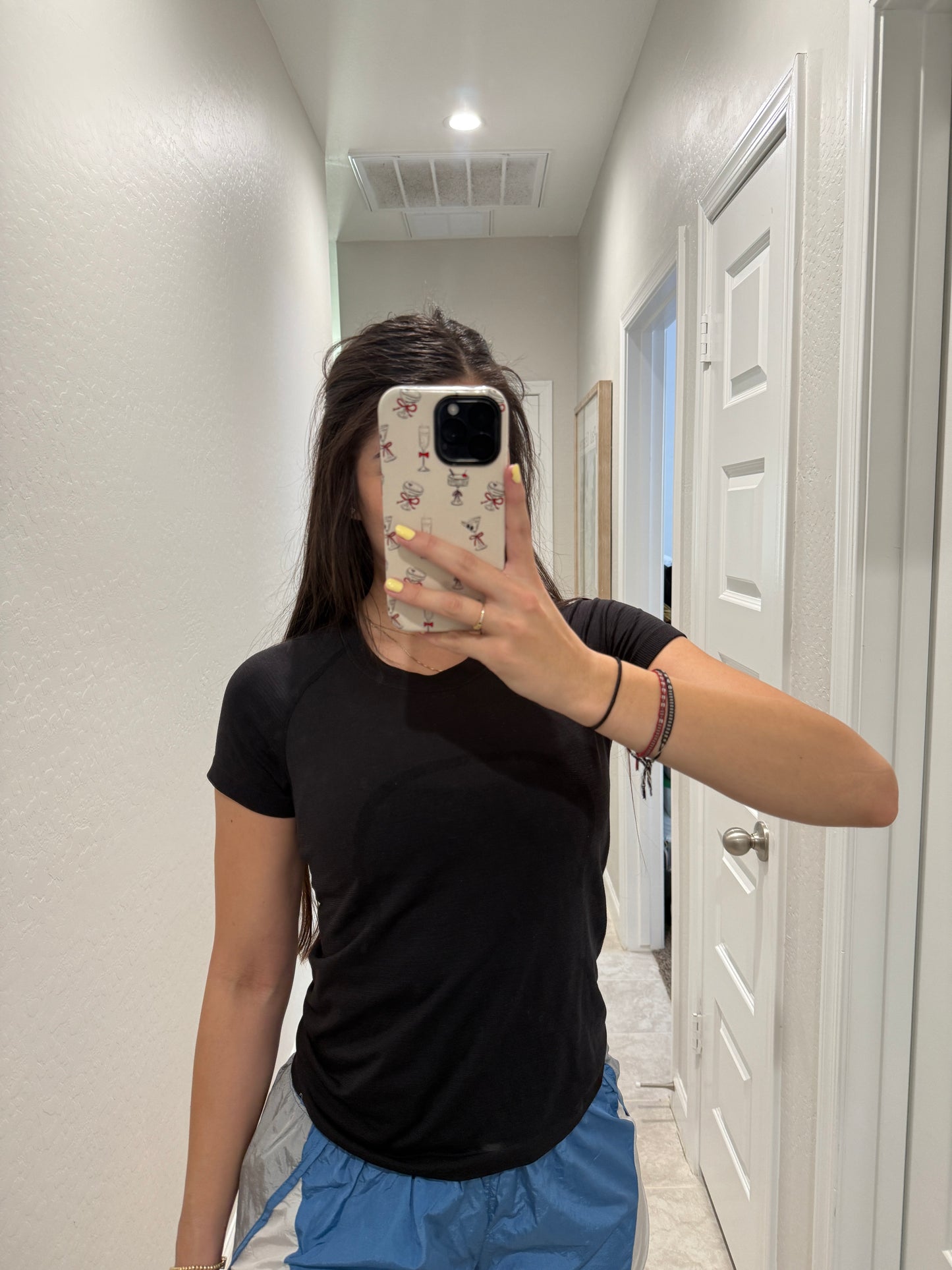 lululemon black swiftly tech - race length (size 6)