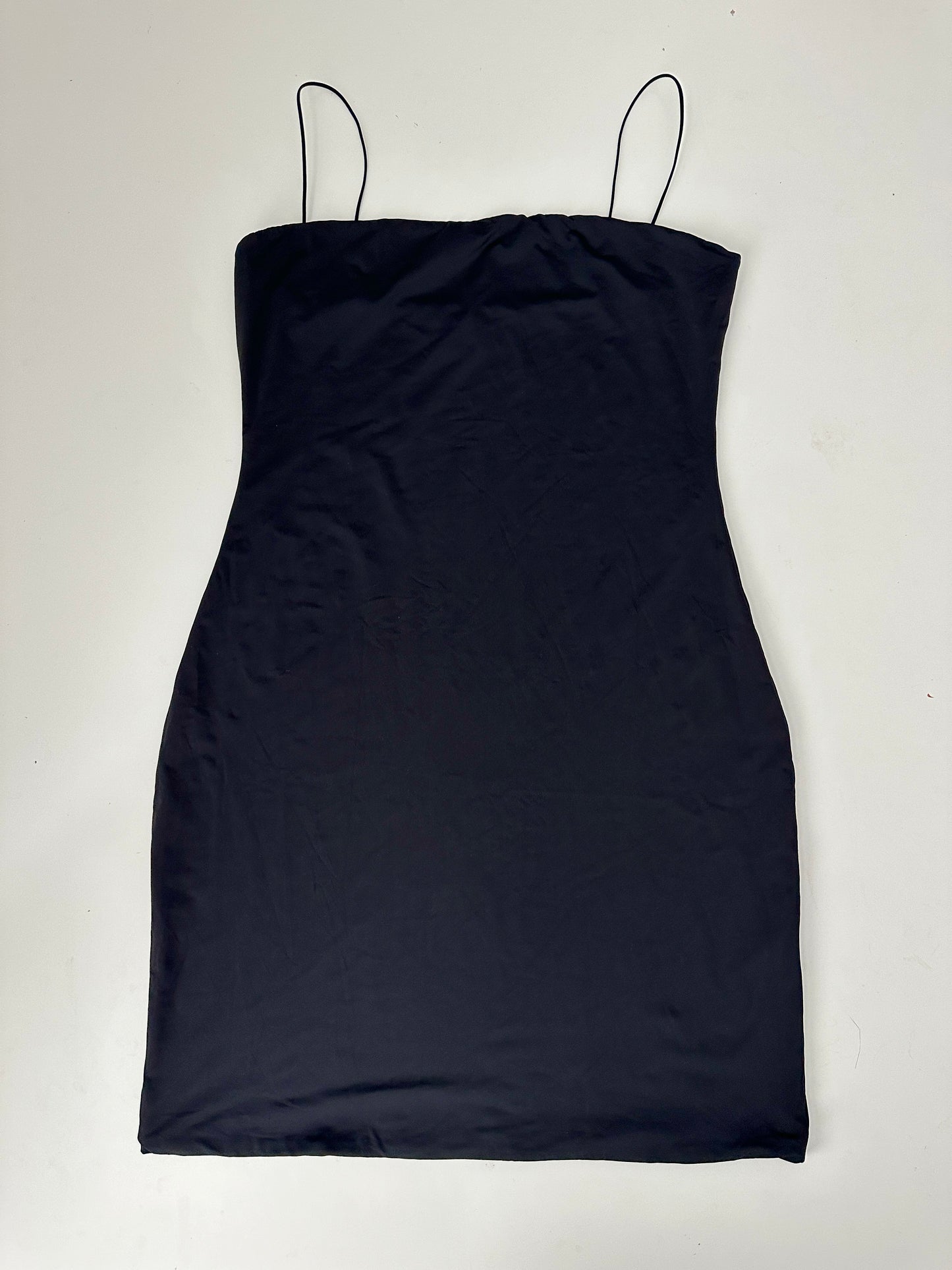 aritzia double lined smoothing mini dress (size medium)