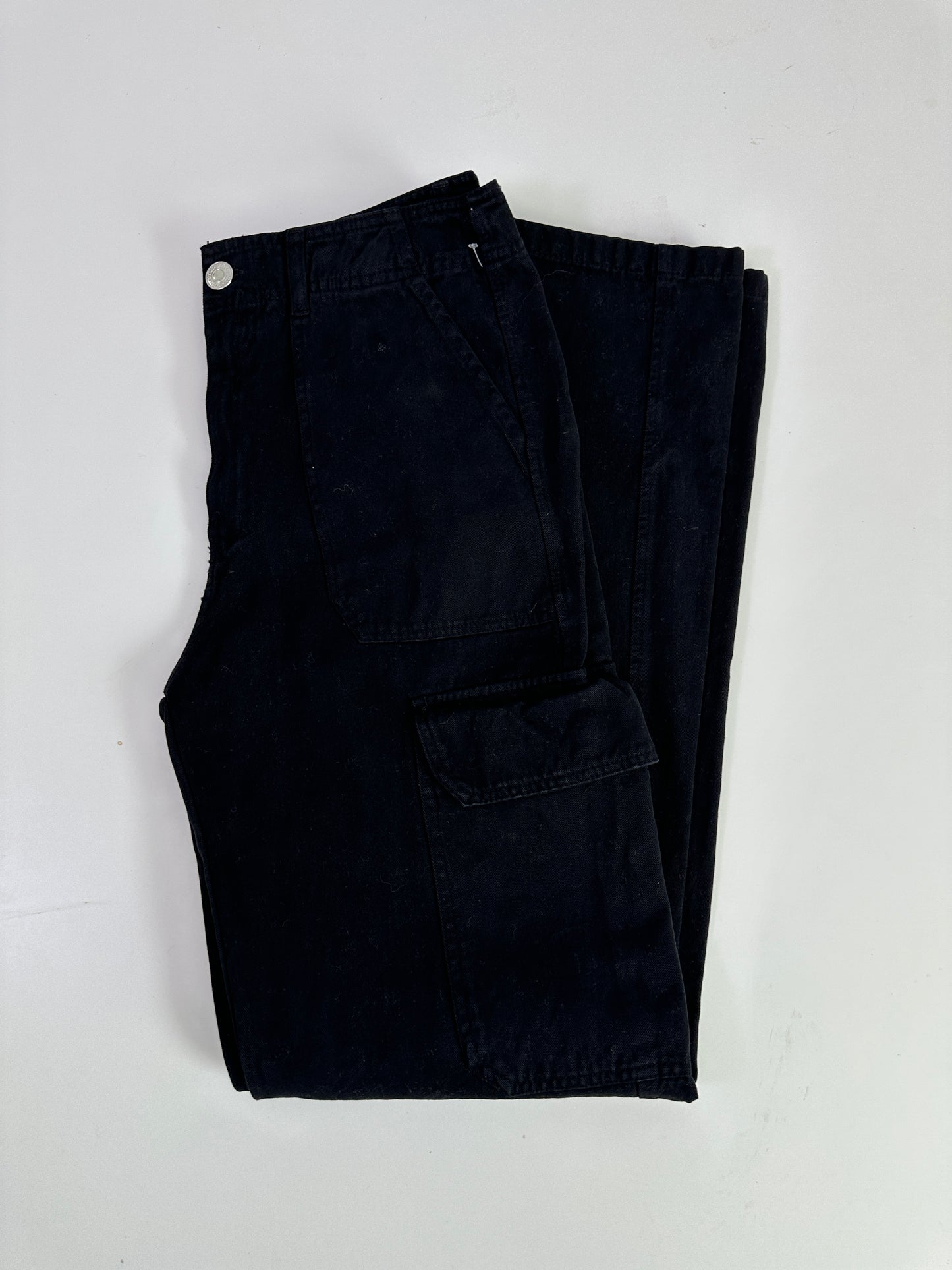 zara high rise black cargo pants (28” waist)