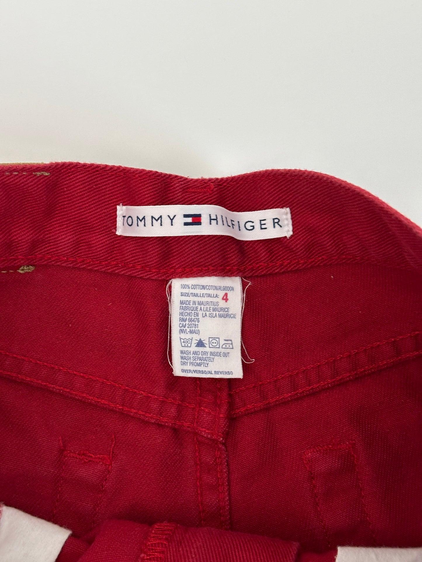 vintage red tommy hilifiger jeans (25” waist)