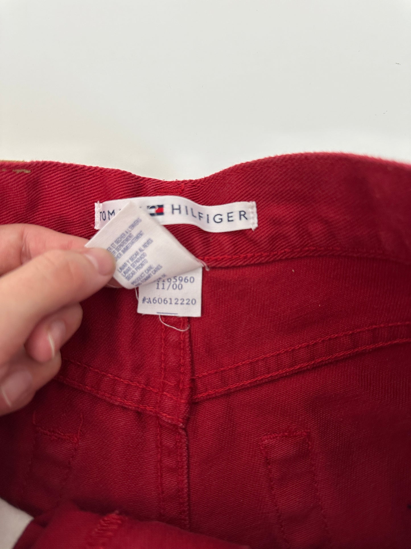 vintage red tommy hilifiger jeans (25” waist)