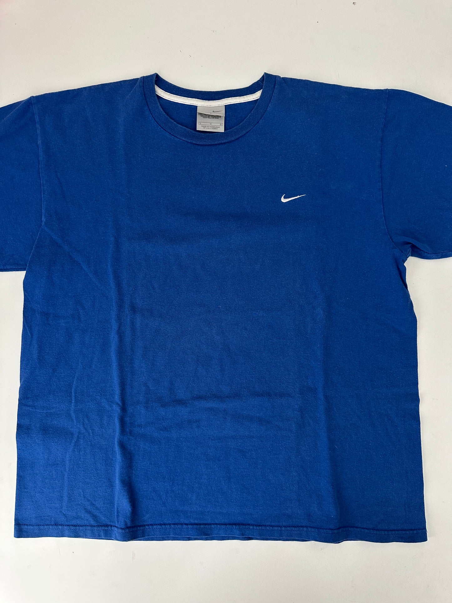 vintage blue nike tee (size large)