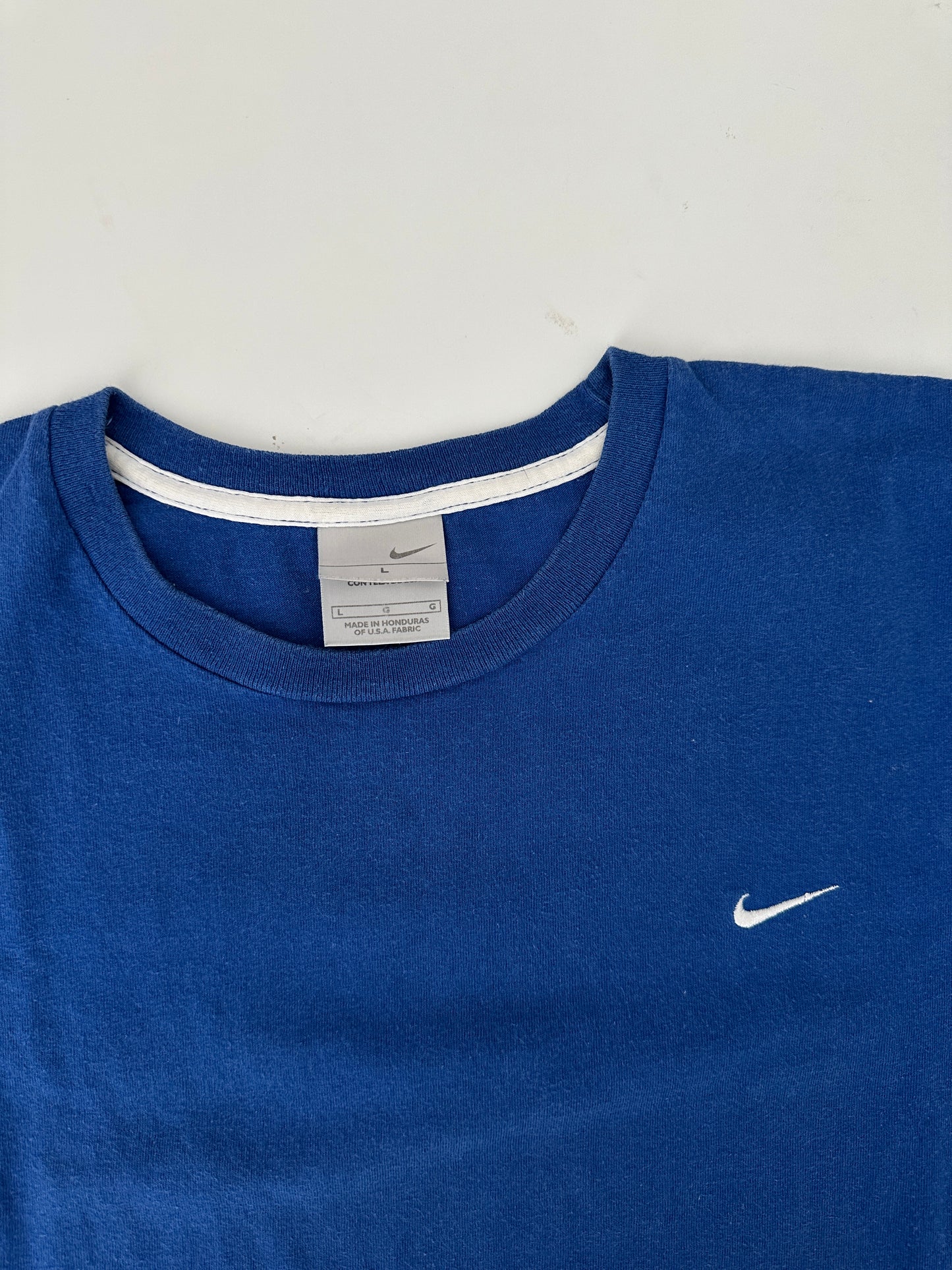 vintage blue nike tee (size large)