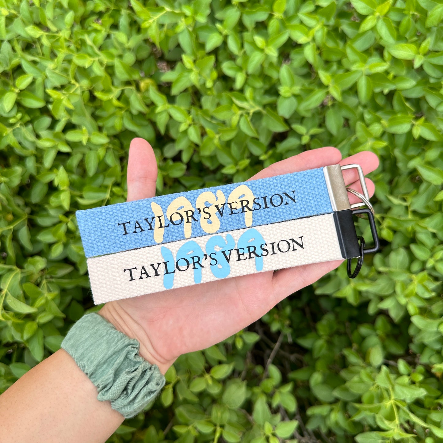 1989 taylor swift wristlet (customizable)