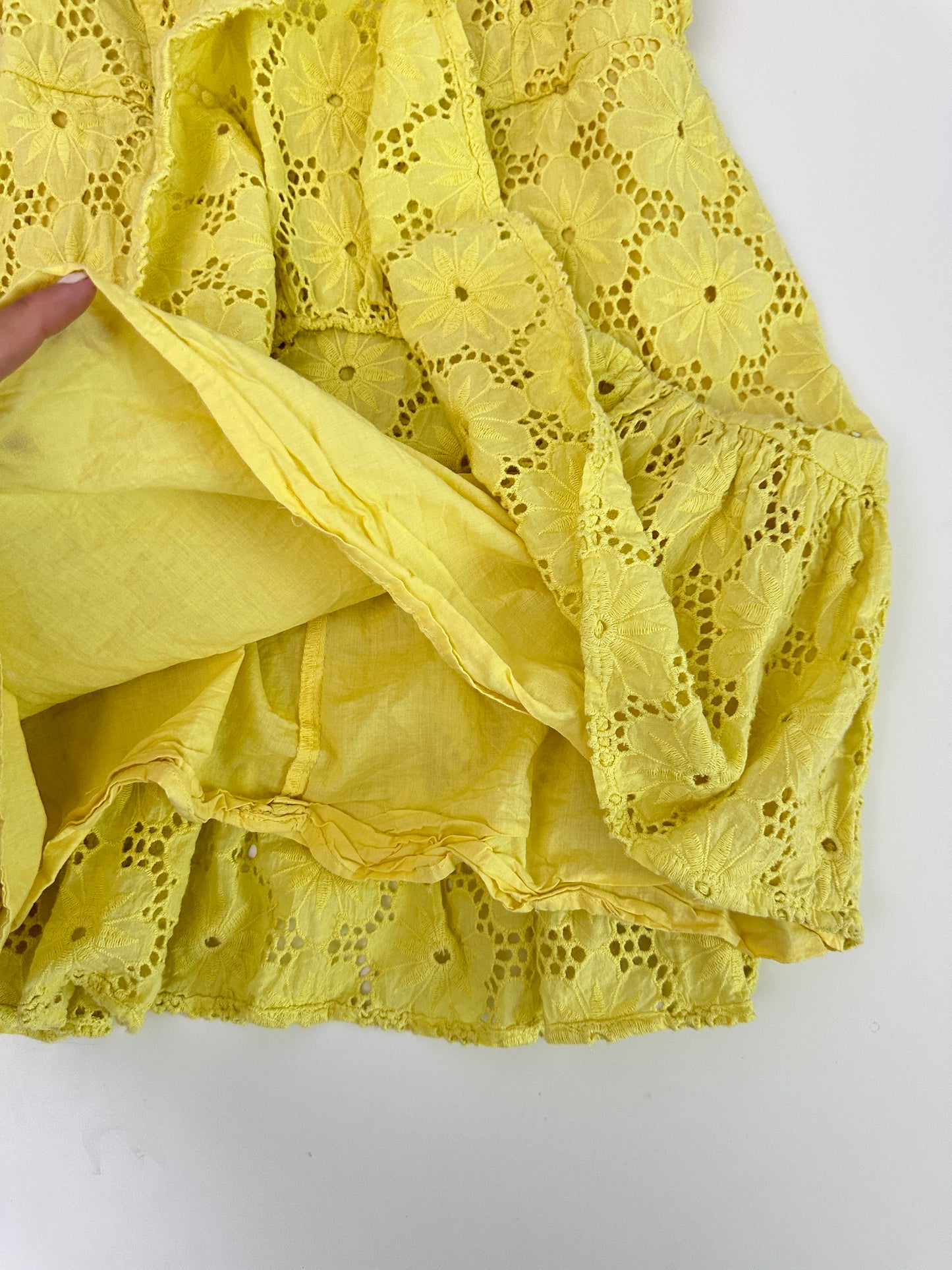 lulu's yellow floral eyelet lace dress (size medium)