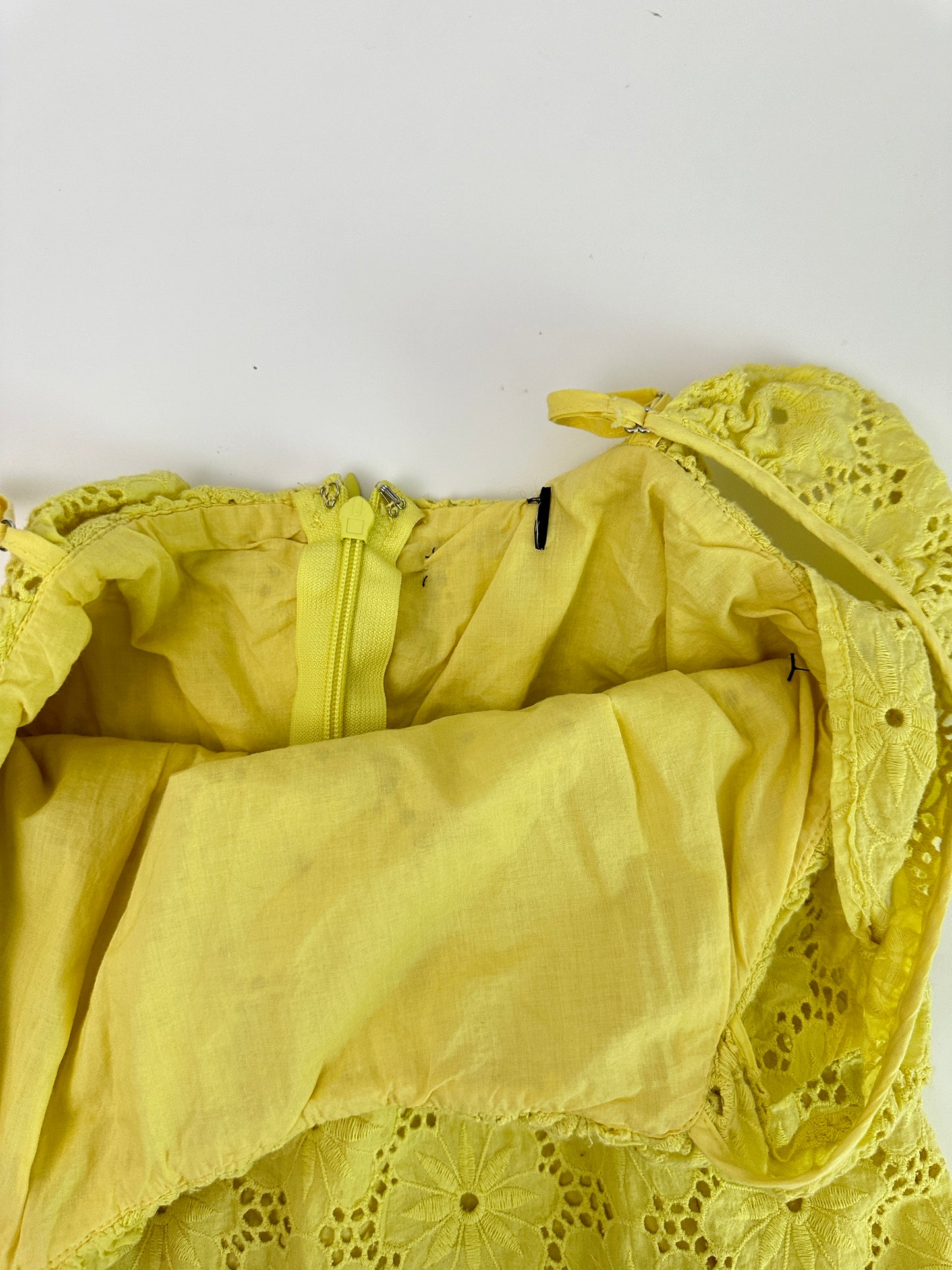 lulu's yellow floral eyelet lace dress (size medium)