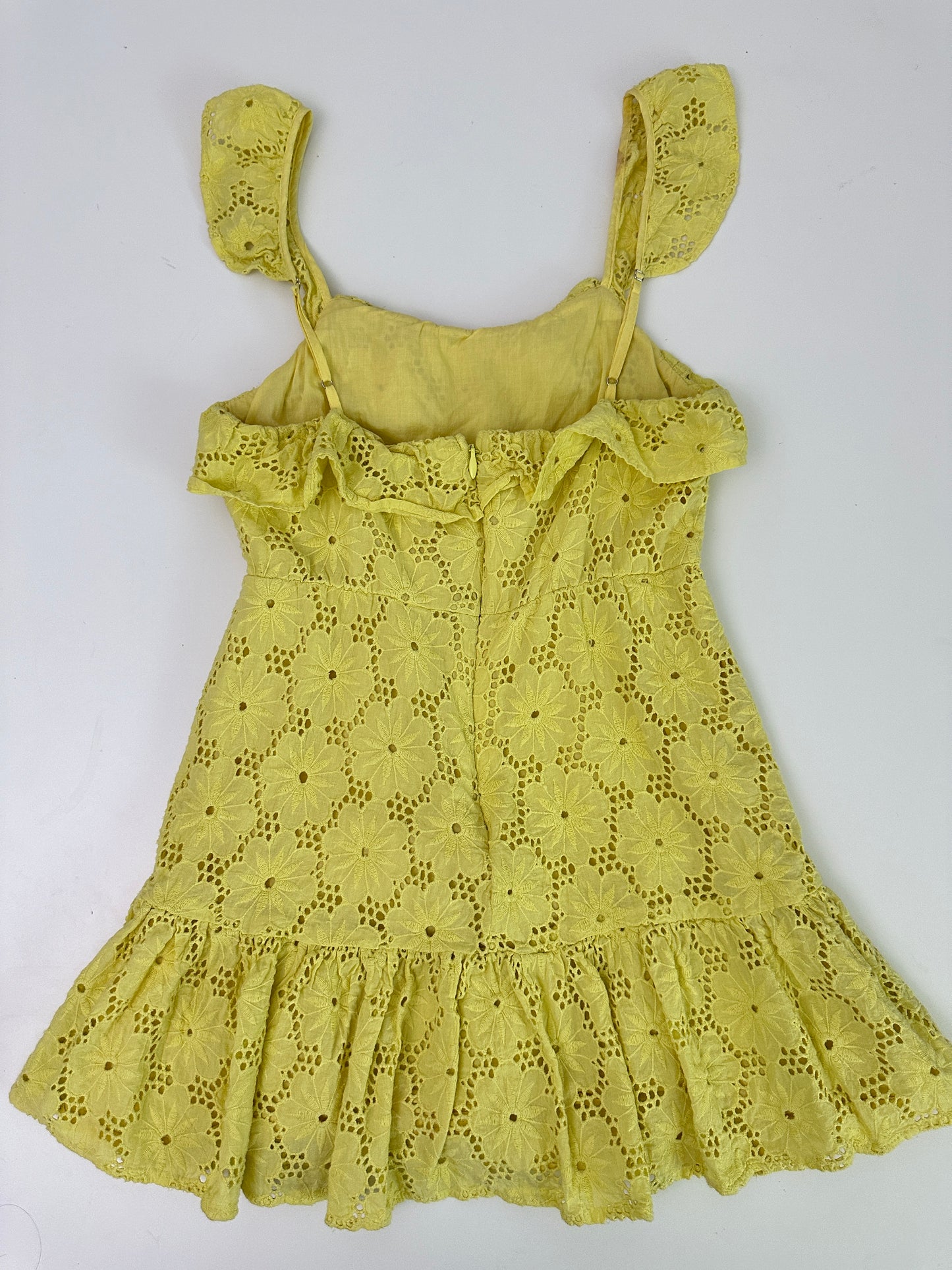 lulu's yellow floral eyelet lace dress (size medium)