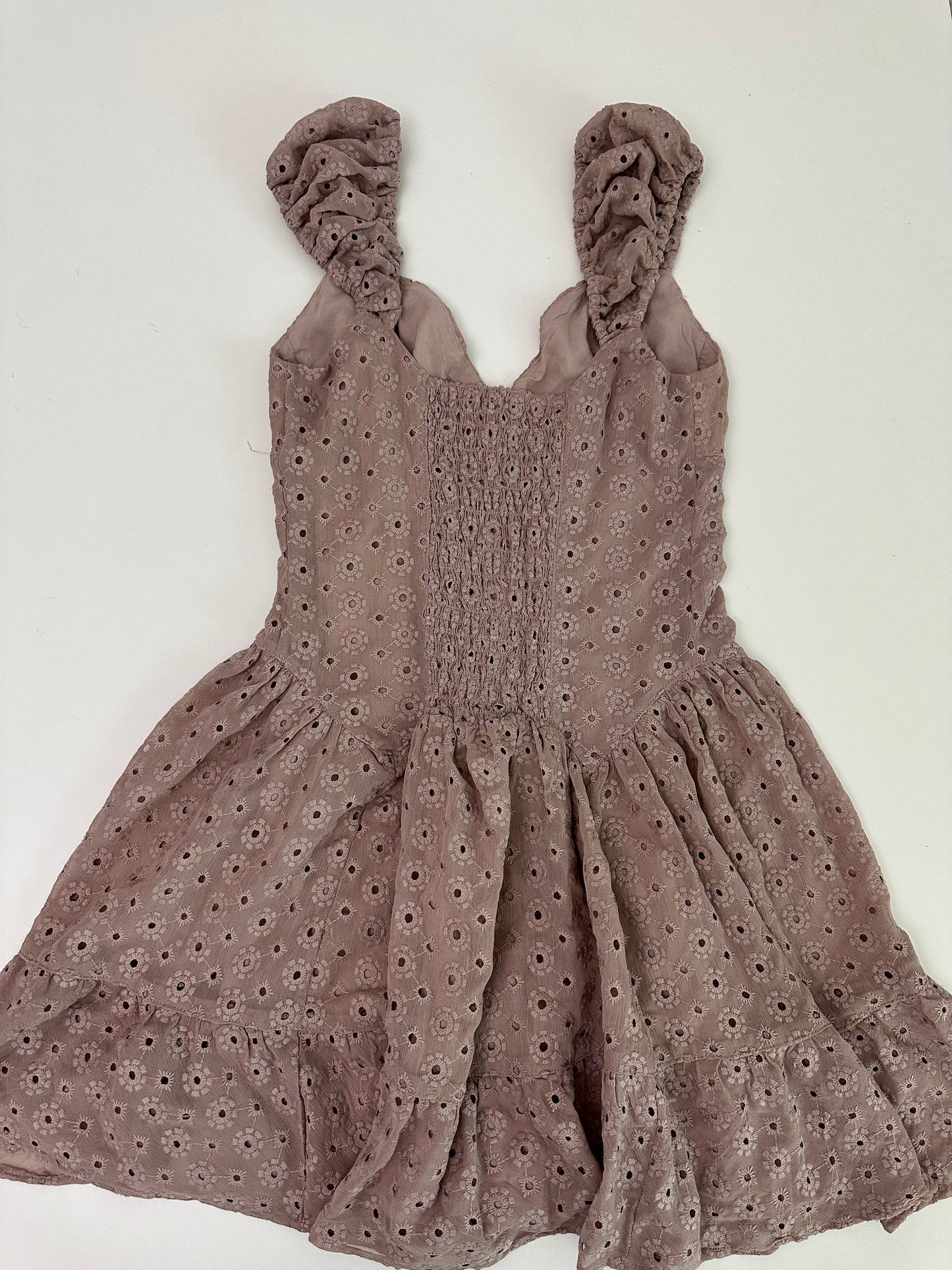 urban outfitters lace mini dress (size small)