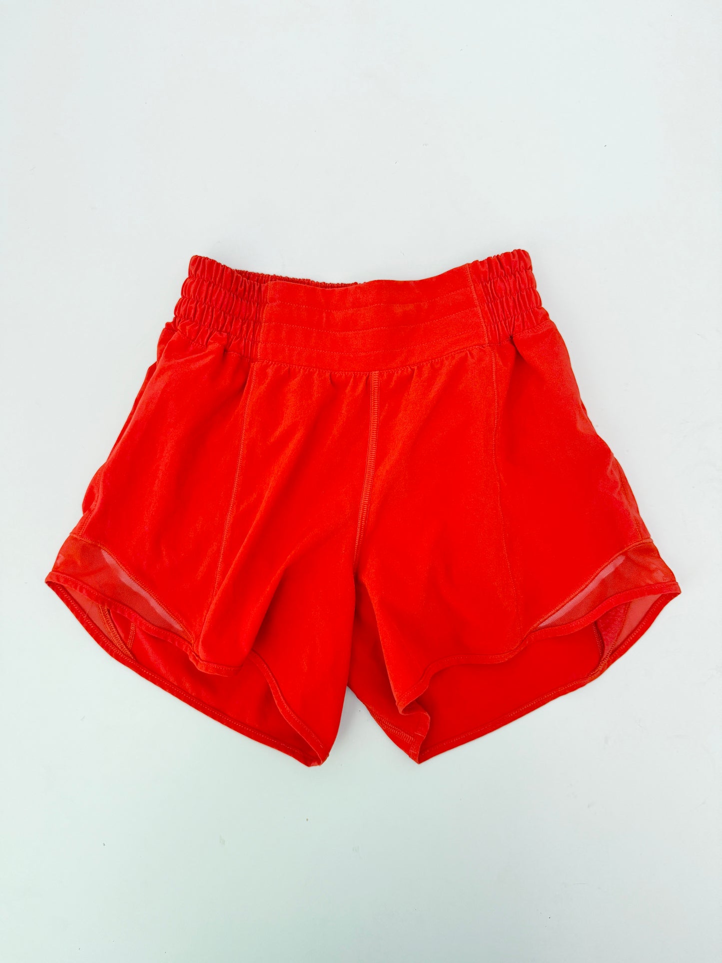 lululemon red high rise hotty hot shorts (size 2, 4" inseam)