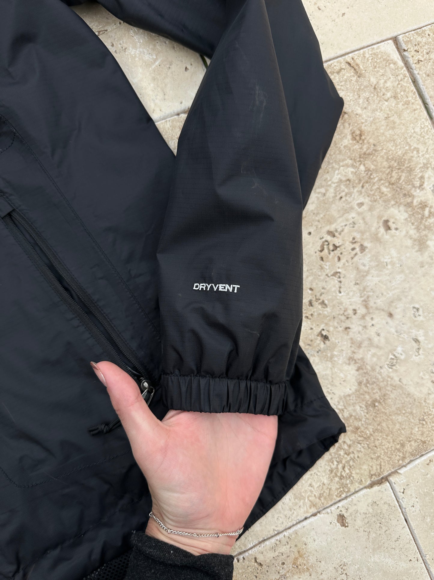 North Face dry-vent rain jacket (size medium)