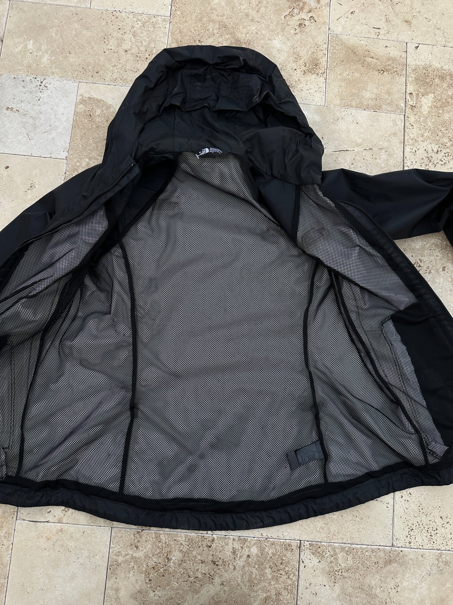 North Face dry-vent rain jacket (size medium)