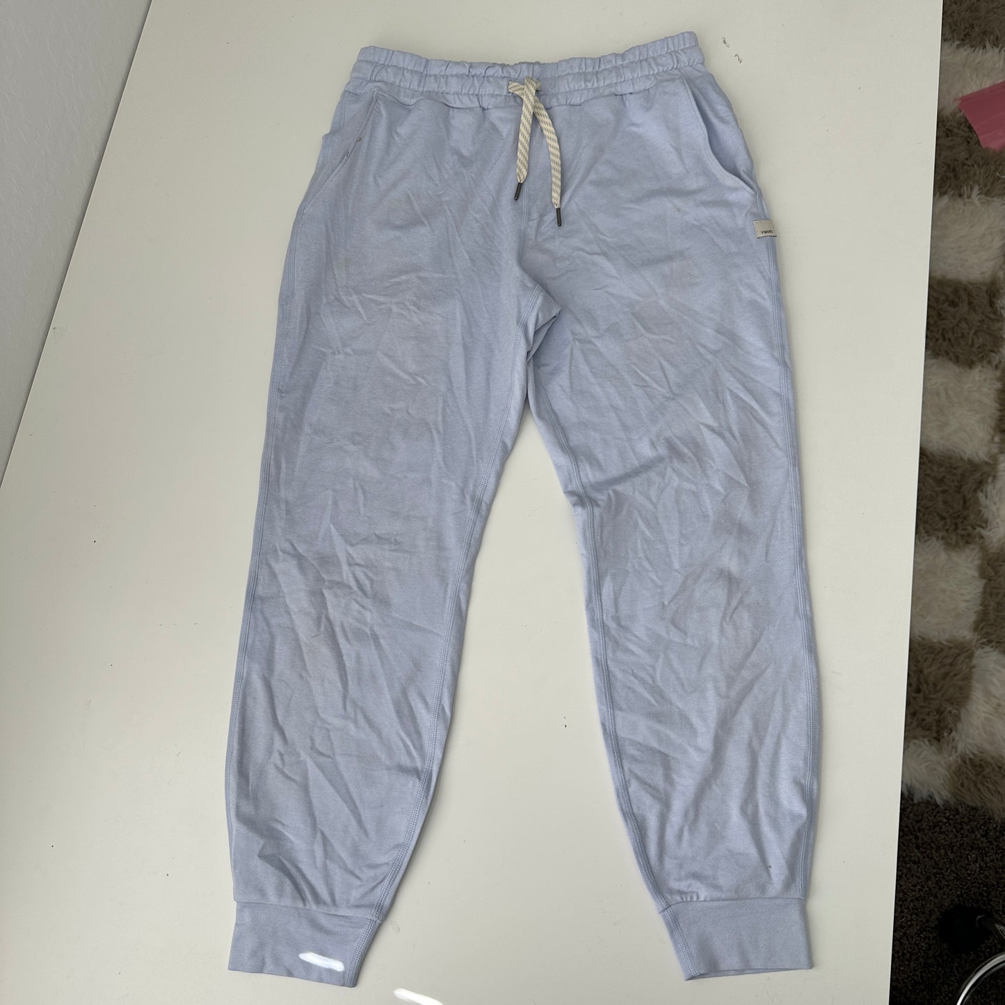 vuori performance jogger (size XS)