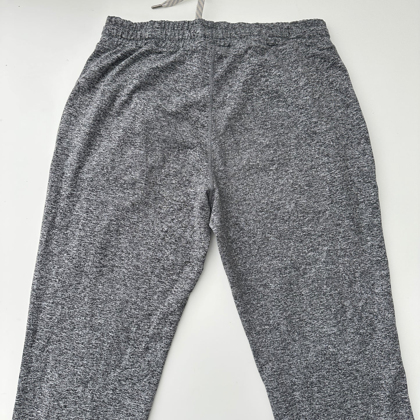 vuori performance jogger (size XS)