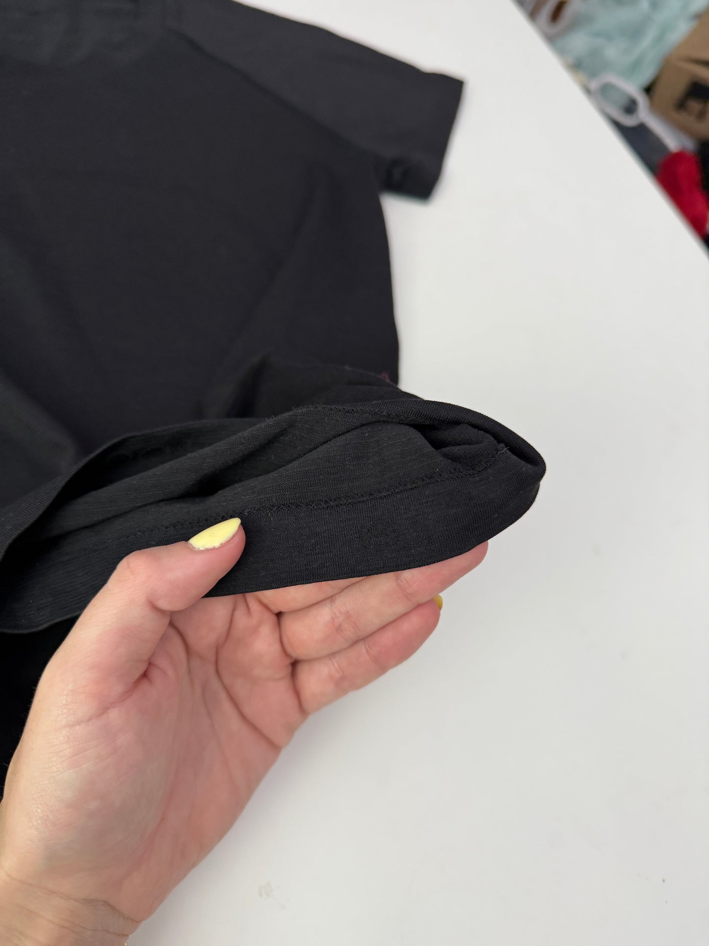 lululemon black swiftly tech - race length (size 6)