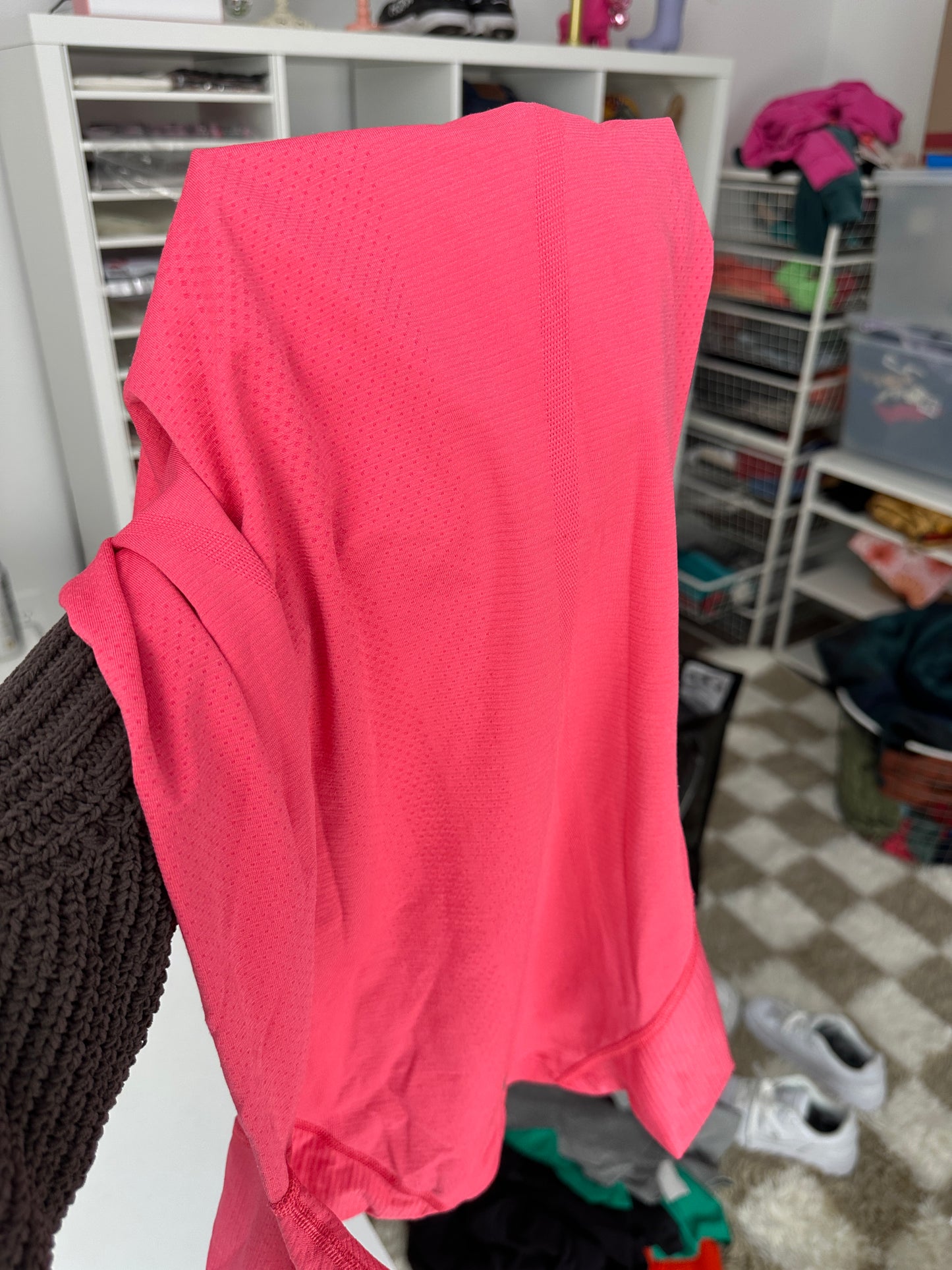 lululemon pink short sleeve swiftly - full length (size 6)