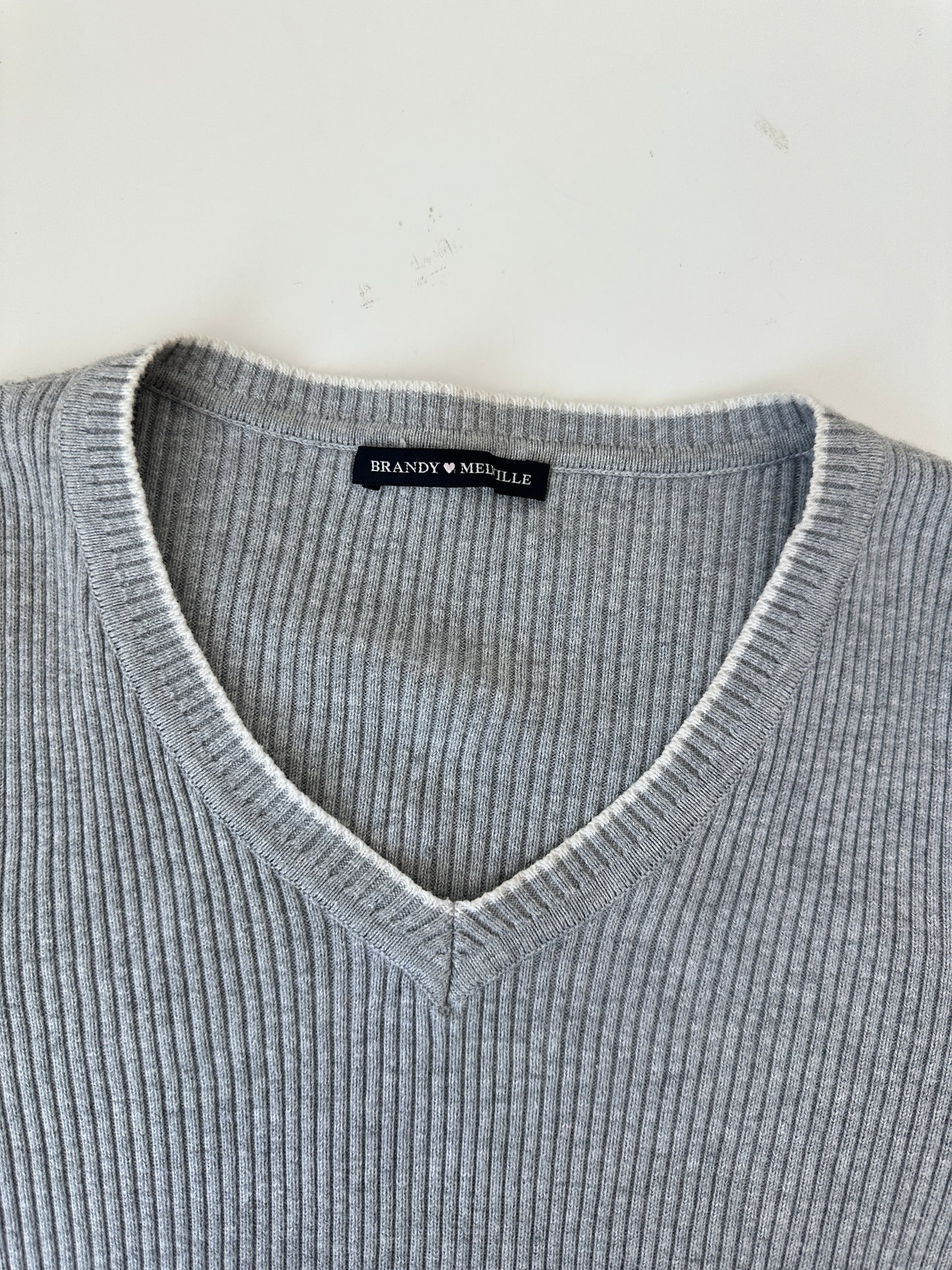 brandy melville grey ribbed sweater (one size - size small)