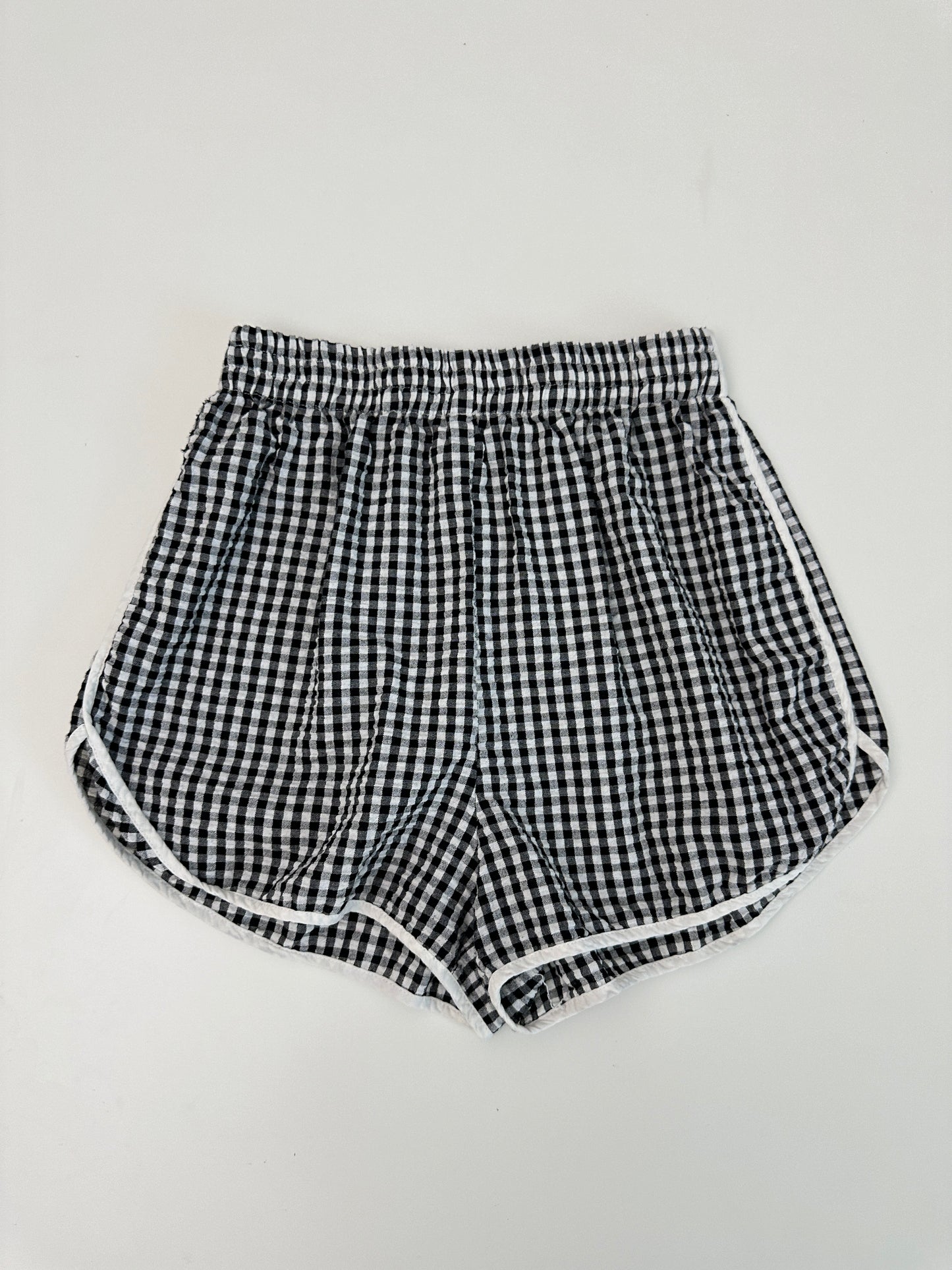 princess polly high rise gingham shorts (size 4)