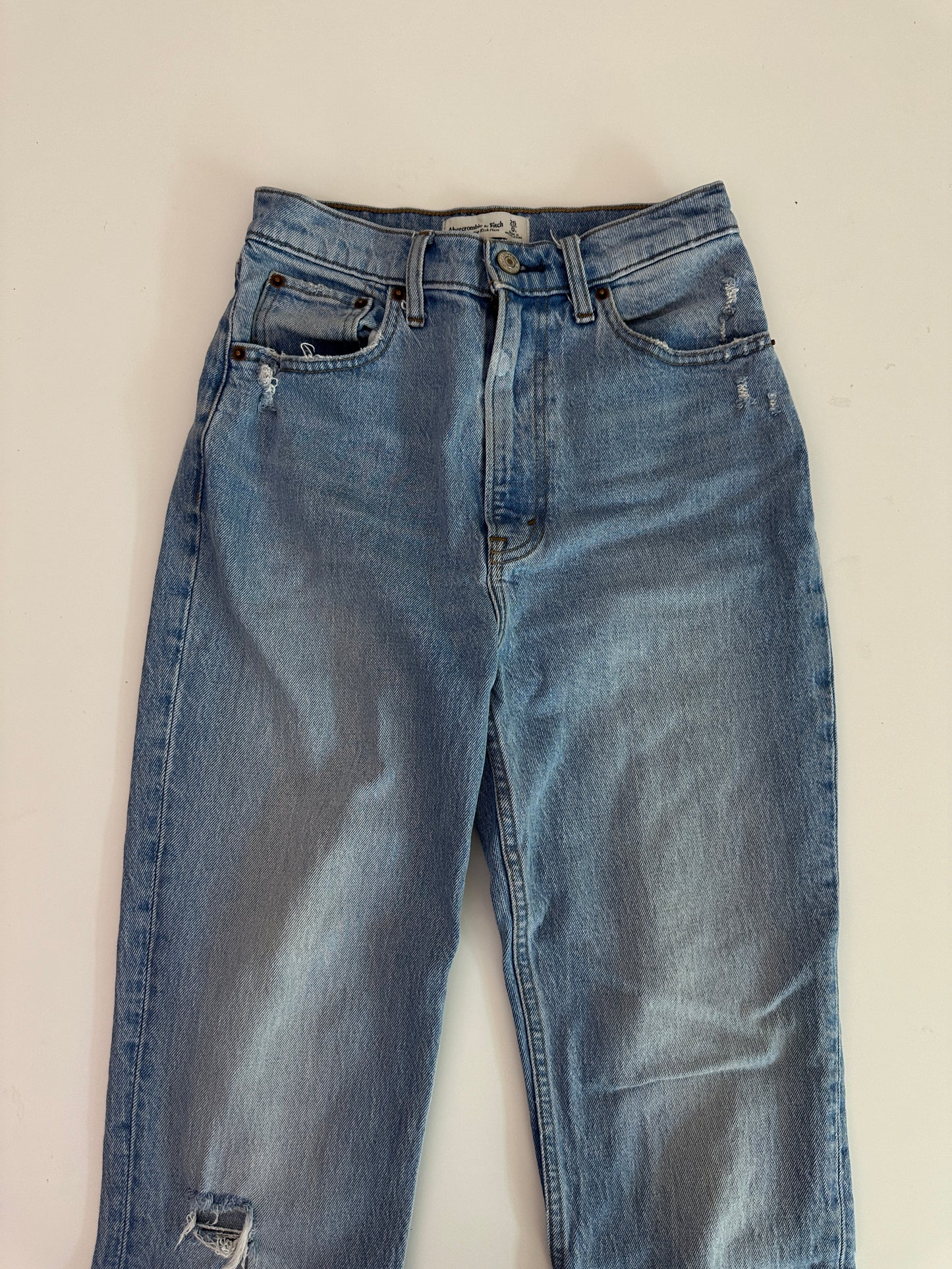 Abercrombie ultra high rise kick flare jeans - 0/25L