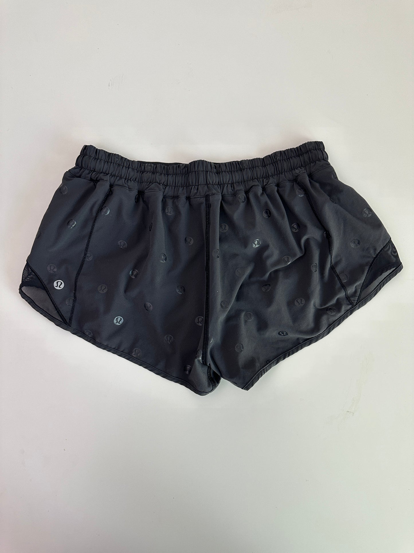 lululemon logo hotty hot shorts (size 10, 2.5" inseam)